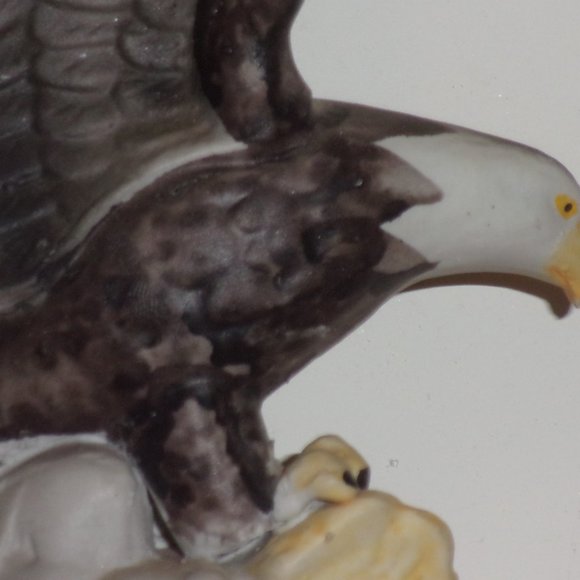 Vintage Bisque Ceramic/Porcelain Bald Eagle Standing On A Log Figurine Statue - Picture 3 of 13